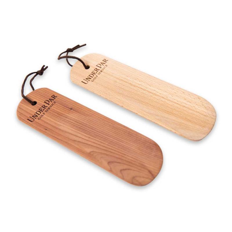 Schuhanzieher aus Holz mit Belaserungnziehe